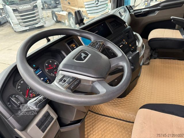 Volume tractor unit MAN TGX 18.470 * RETARDER * 2 X TANK * VOLUMEN* 2 X