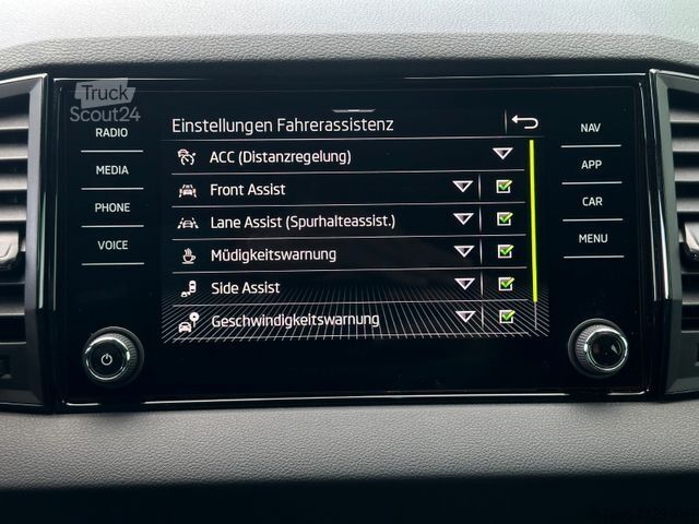 Pick-up SKODA 2.0TDi 4x4 DSG Sportline ACC NAVI eHK LM18"AHK