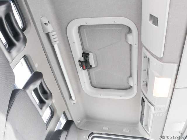 Kiepwagen bestelauto Iveco EuroCargo ML80E22K Kipper