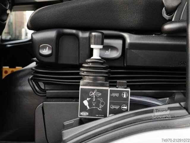 Kiepwagen bestelauto Iveco EuroCargo ML80E22K Kipper