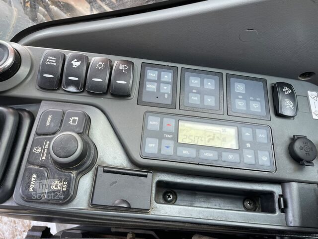 Lánctalpas kotrógép Doosan DX255LC-5
