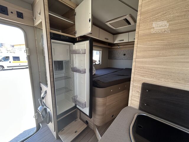 Autocameră semiintegrată Fiat Ducato Carasuite 650 MF 5| 5 Posti| Semintegrato |Completamente Accessoriat