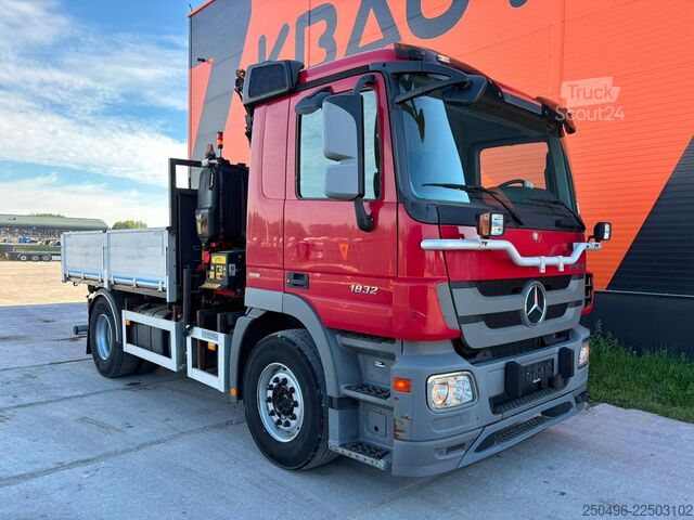 Tipper med kran Mercedes-Benz Actros 1832 4x2 FASSI F135A22 / BOX L=3707 mm