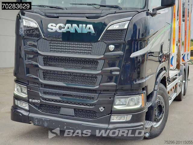 Transportador de madera Scania S650 S 6X4 Tajfun LIV100K Kran Holztransport Re...