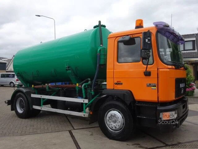 Vehículo de succión MAN 18-264 6 cil manualpomp,toilet truck vacuum/ press