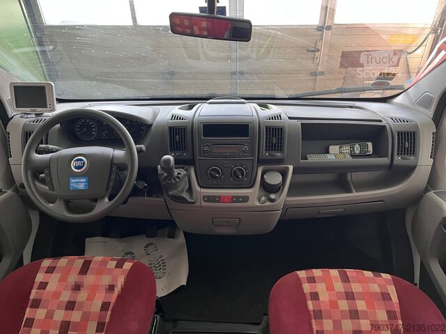 Teilintegriertes Wohnmobil Euramobil Terrestra 530 MS