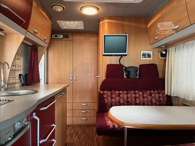 Teilintegriertes Wohnmobil Euramobil Terrestra 530 MS