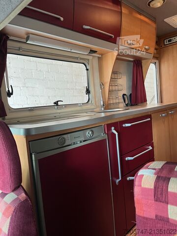 Teilintegriertes Wohnmobil Euramobil Terrestra 530 MS