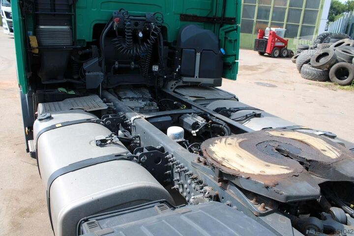 Volumen SZM VOLVO FH 500 4x2 LL GlobeXL RETARDER 2 x Tank Nr.: 126