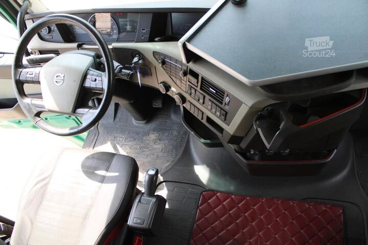 Volumen SZM VOLVO FH 500 4x2 LL GlobeXL RETARDER 2 x Tank Nr.: 126