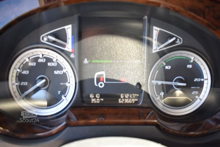 وحدة جرار قياسية DAF XF 530 XXL Retarder