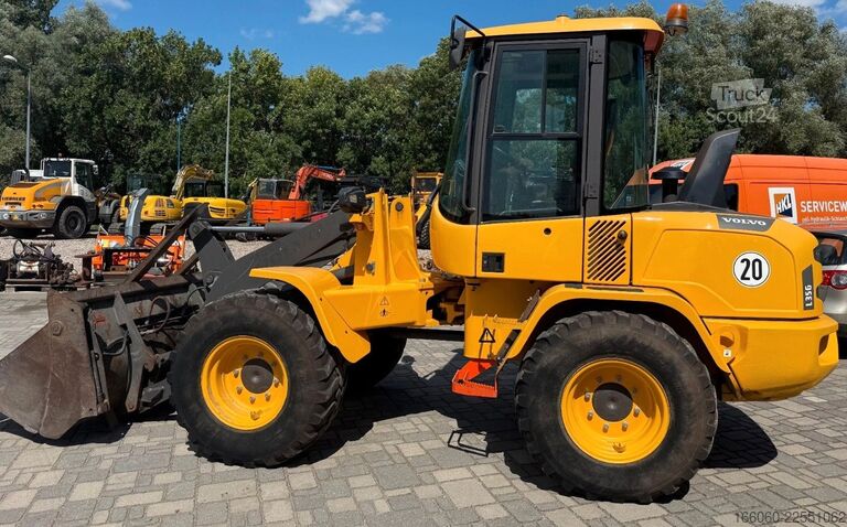 Chargeuse sur pneus VOLVO L35G