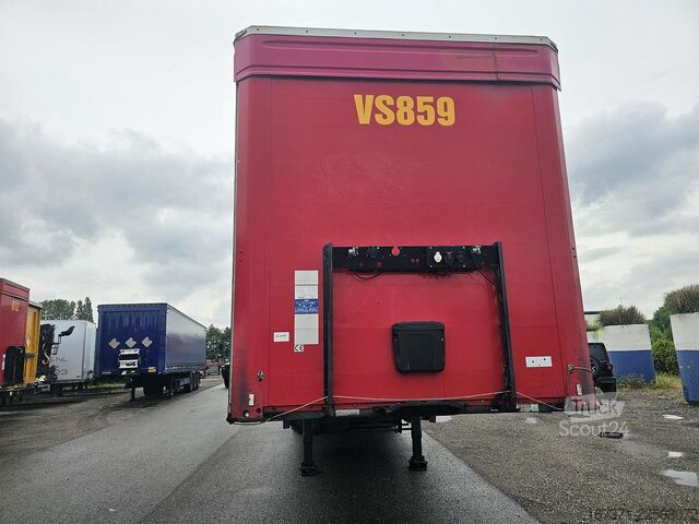 Strana so závesom Kögel SN 24 -SLIDING ROOF- COIL - SAF DISC.