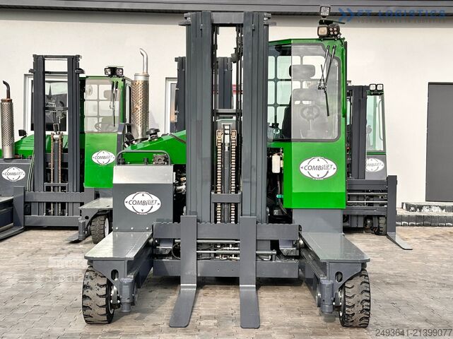 Chariot élévateur à 4 voies Combilift C4500 / LPG / UDT / TRIPLEX / 5500MM