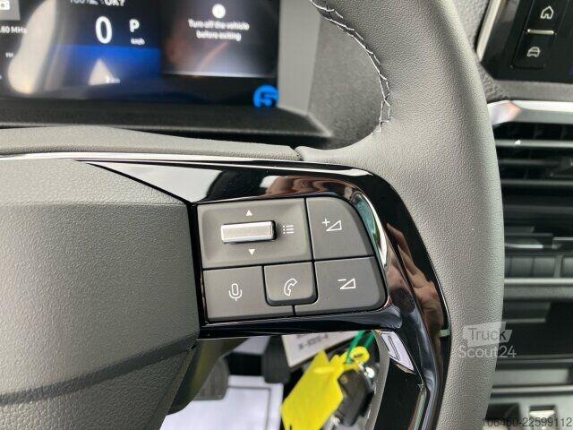 Minibus Opel Zafira LED 8-Sitzter AHK Klima Rückfahrkamera