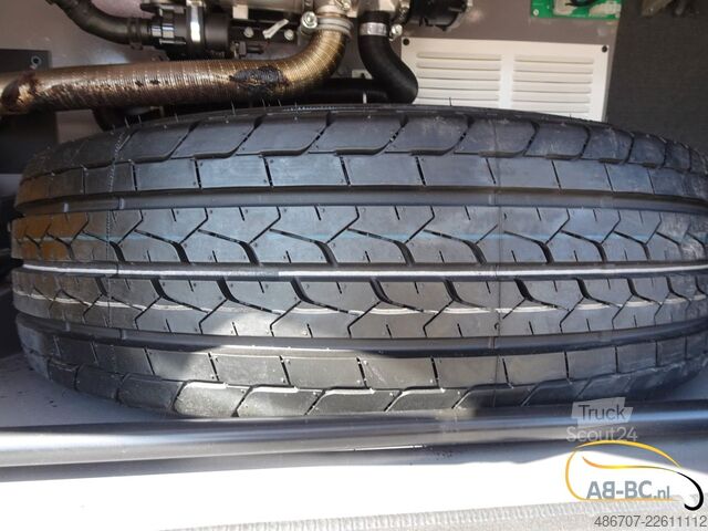 Autocar de turism IVECO Rosero First FLHI XL - 31 Sitze EURO 6