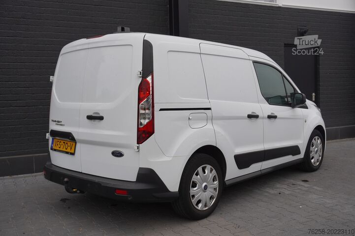 Yüksek tavanlı istasyon vagonu Ford Transit Connect 1.5 EcoBlue EURO 6 - Airco - Na...