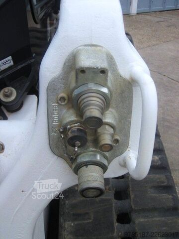 Mini-pelle BOBCAT T 76 *HIGH FLOW* *KLIMA* 770 86