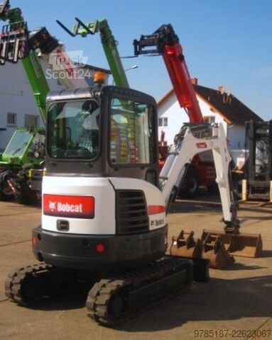 Mini bager BOBCAT E25EM