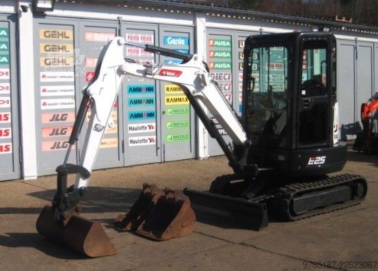 Mini bager BOBCAT E25EM