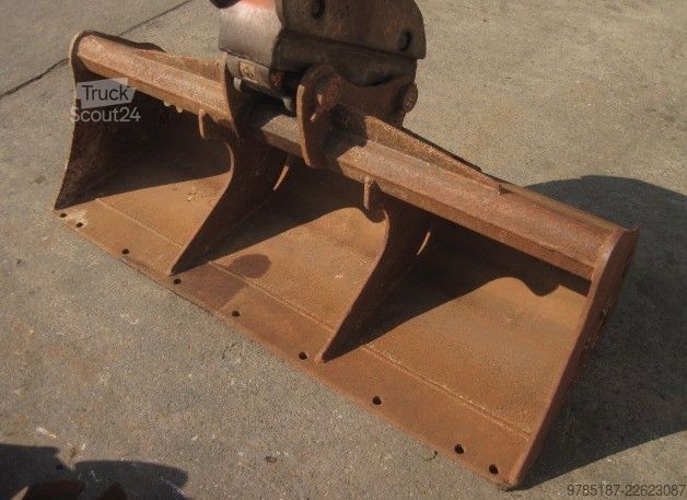 Mini-pelle KUBOTA U48-4 * 3x Löffel *