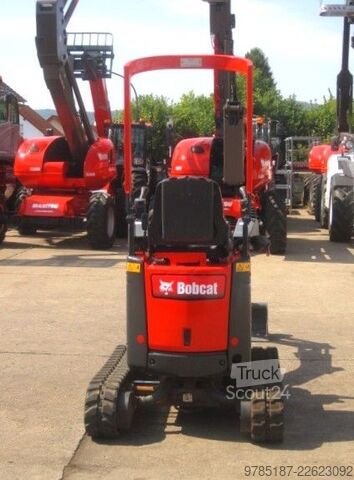 Mini-pelle BOBCAT E 10 * 2x Löffel * * Verstellfahrwerk *
