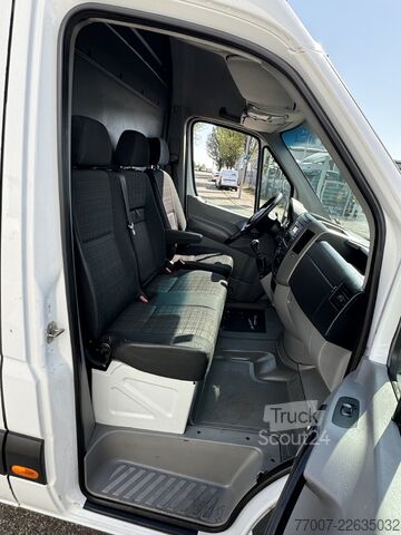 Dodávka s vysokou strechou a dlhým rázvorom Mercedes-Benz Sprinter 313 MAXI 3-Sitze Euro-5 Klima