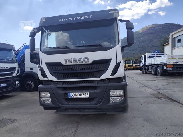 Volquete trilateral Iveco Stralis AD260S31