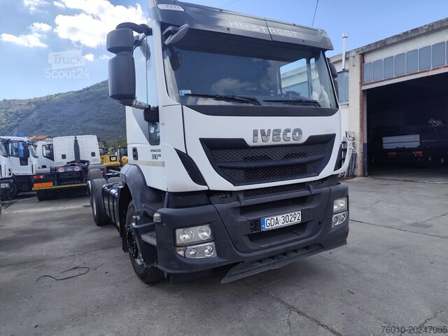 Volquete trilateral Iveco Stralis AD260S31