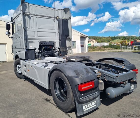 Standart çekici ünitesi DAF XF 530 FT beschädigt