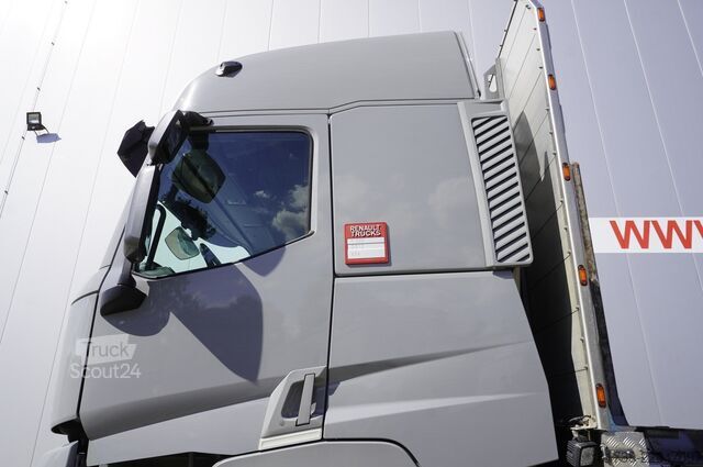 Samochód do przewozu drewna Renault K520 DE13 6x6 / 80 tho. km! / 78 t