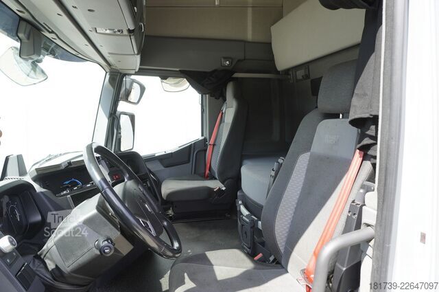 Samochód do przewozu drewna Renault K520 DE13 6x6 / 80 tho. km! / 78 t
