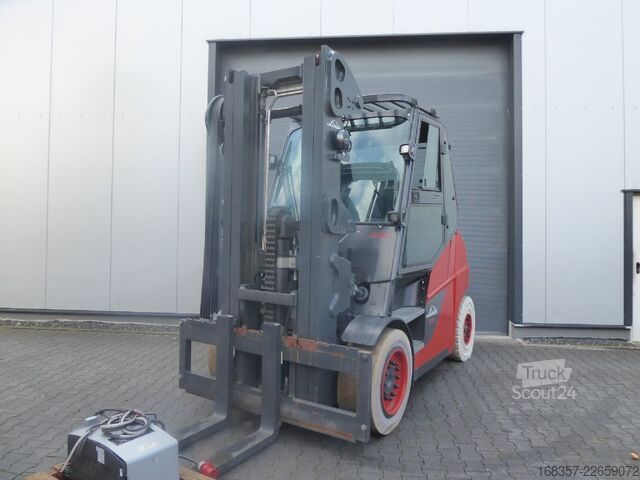 Wózek widłowy czołowy Linde E60-01