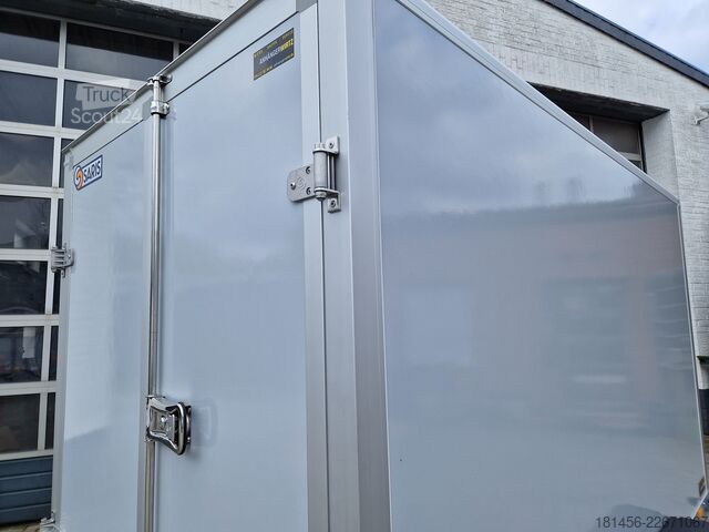 Gesloten opbouw Saris GFK Koffer grau glatte Wände GO 306 154 180 2000 2 Zurrsystem verfügbar