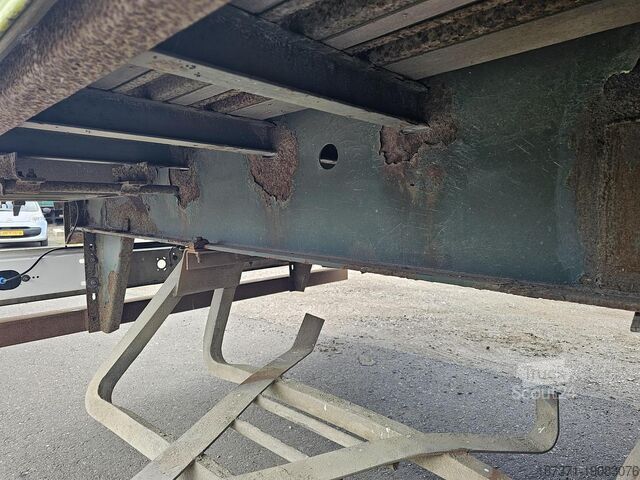 Zasłona boczna FREUHAUF 3 AXLE CURTAINSIDER - BPW AXLES