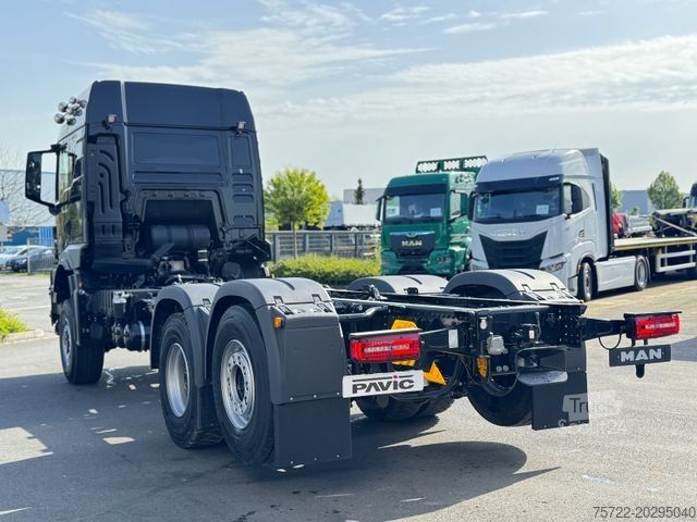 Podwozie ciężarówki MAN TGS 28 520 6x4-4 BL Fahrgestell SOFORT VERFÜGBAR