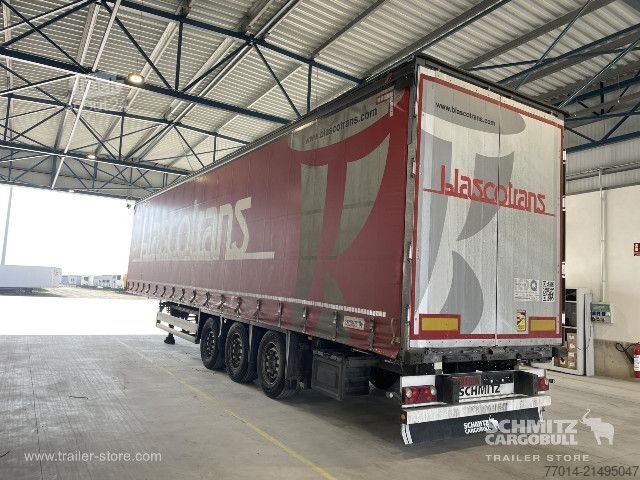 Semi-reboque aberto com lona Schmitz Cargobull Curtainsider Standard
