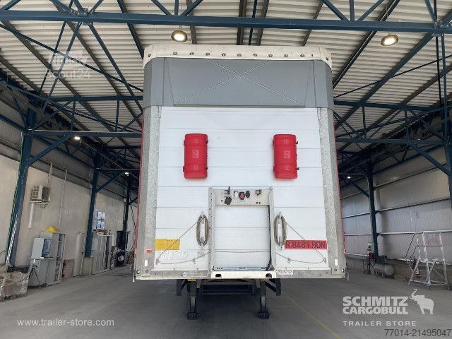 Semi-reboque aberto com lona Schmitz Cargobull Curtainsider Standard