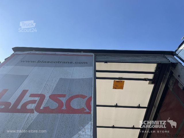 Semi-reboque aberto com lona Schmitz Cargobull Curtainsider Standard