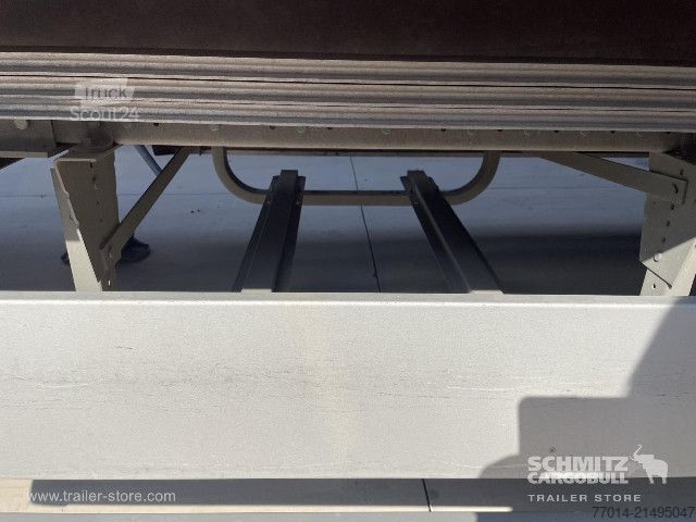 Semi-reboque aberto com lona Schmitz Cargobull Curtainsider Standard