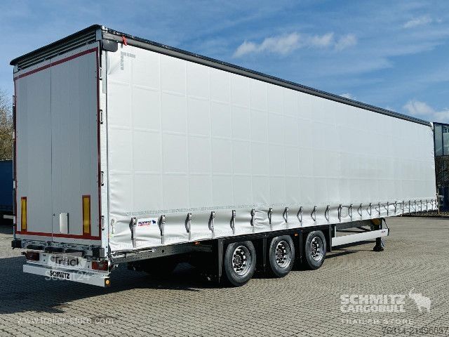 Open semitrailer with tarp Schmitz Cargobull Curtainsider Mega Getränke