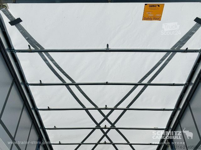 Semi-reboque aberto com lona Schmitz Cargobull Curtainsider Standard