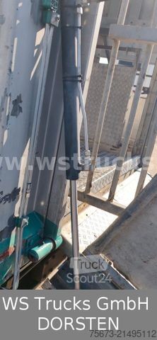 Transporteur de bétail IVECO ML 1Q Viehtransporter 1 Stock