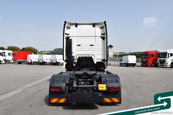 Standart çekici ünitesi MAN TGX 18.560 LL Retarder Standkl. Hydraulik MIETE