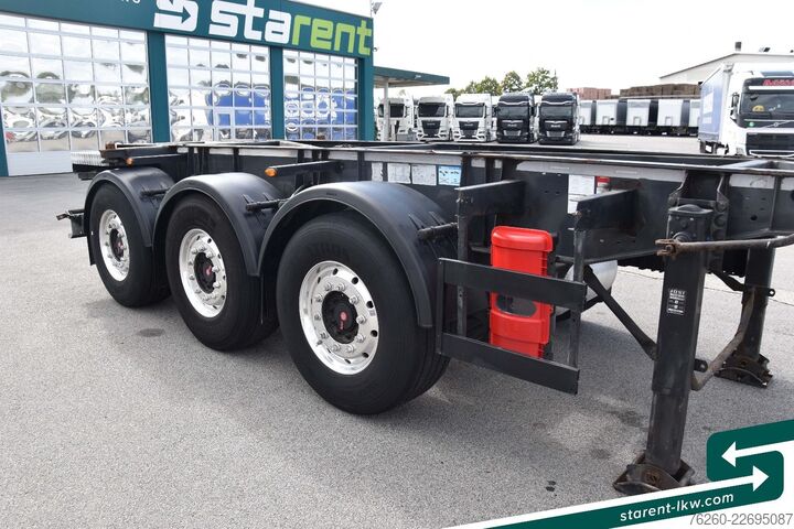 Vekselpåbygg-semitrailer SCHWARZMÜLLER Tank - Containerchassis ADR ALU Liftachse SAF