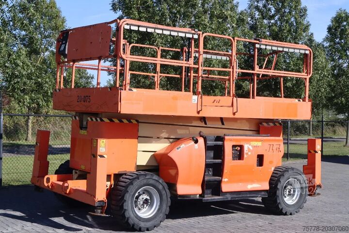 Makaslı kaldırma JLG 4394 RT MEGA DECK | 15 METER | 680 KG