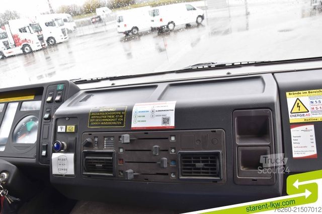 Tovorno vozilo za posebne namene STEYR 13S23 4x4 Feuerwehrauto, 2.000 Liter Wassertank