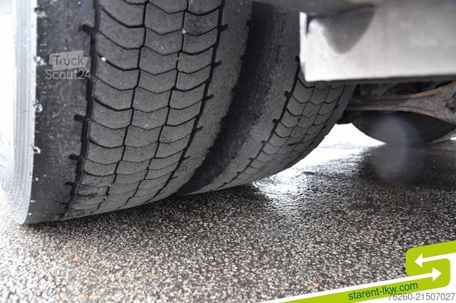 LKW-Fahrgestell VOLVO FH460 Gföllner Pritschenaufbau Vollluftfederung