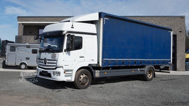 Avolavetta pressupeitolla MERCEDES-BENZ Atego 1630 Pritsche + Plane Steckrungen