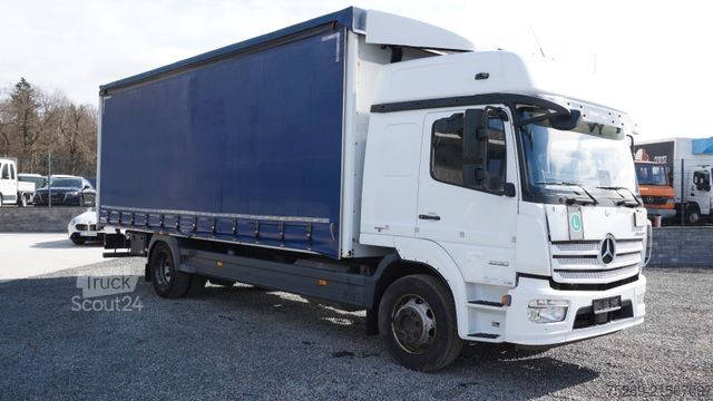 Avolavetta pressupeitolla MERCEDES-BENZ Atego 1630 Pritsche + Plane Steckrungen